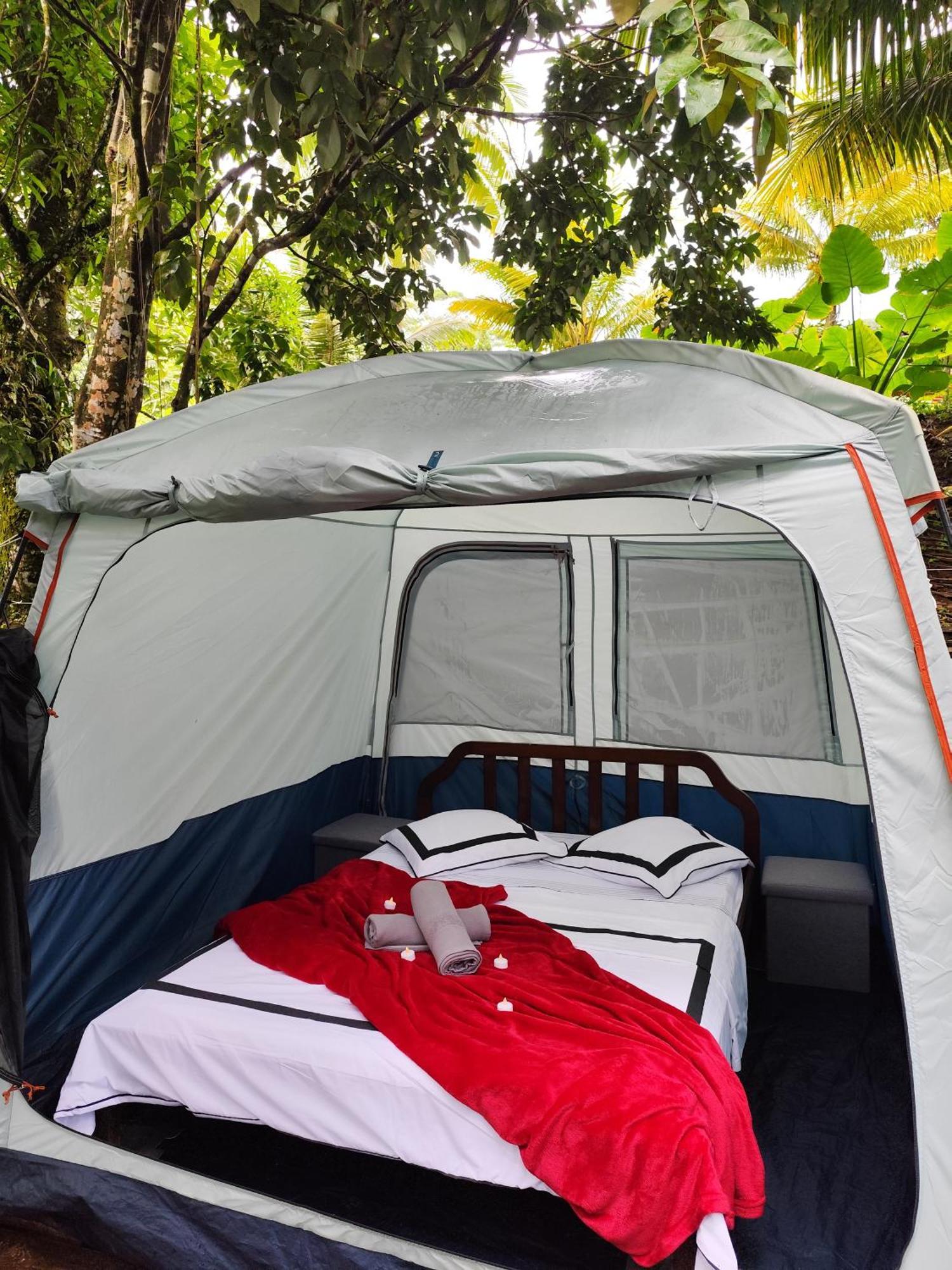Camping A La Ferme Gros-Morne Buitenkant foto